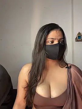 Snapshot of etihotyy chatting on November 6, 2025, 6:39 am etihotyy online show from November 6, 2025, 6:39 am