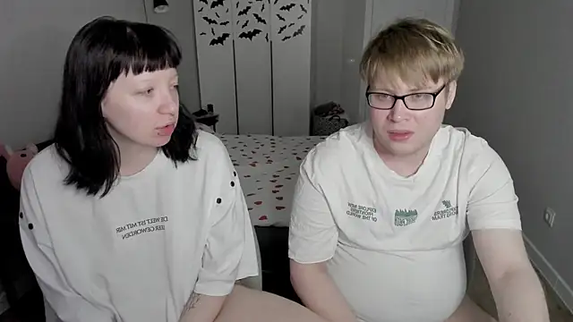 JayMollyy online show from January 18, 2026, 4:54 pm