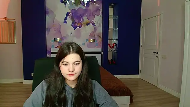 ElinaMils online show from March 4, 2025, 3:37 pm