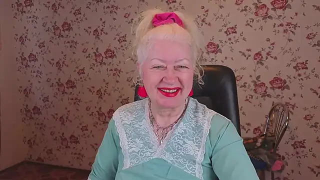 Maya Mayflower online show from March 24, 2026, 3:06 am