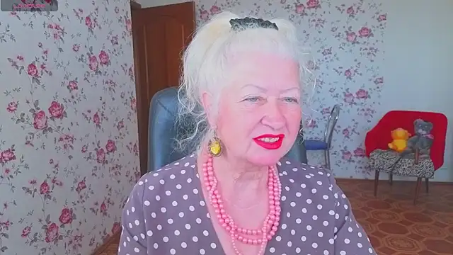 Maya Mayflower online show from May 29, 2026, 3:45 am