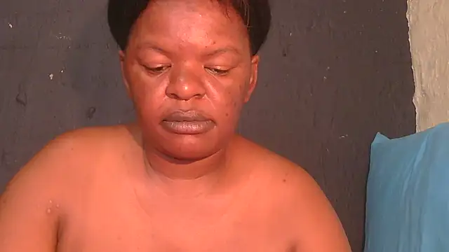 ebony rose11 online show from April 15, 2026, 11:59 am