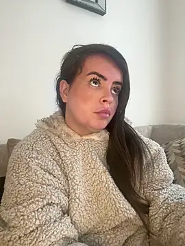 Sophie 23XX online show from February 8, 2026, 10:35 am