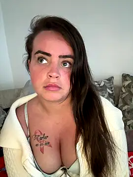 Sophie 23XX online show from October 13, 2025, 2:51 pm