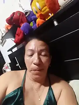 Snapshot of Antonela45 chatting on July 11, 2026, 10:43 pm Antonela45 online show from July 11, 2026, 10:43 pm