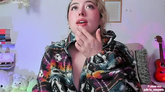 julieta cooper20 online show from April 10, 2026, 3:46 am