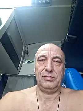 aleksis1313 online show from February 8, 2026, 9:29 am