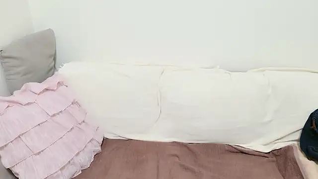 pppYukaqqq online show from November 29, 2025, 10:48 am