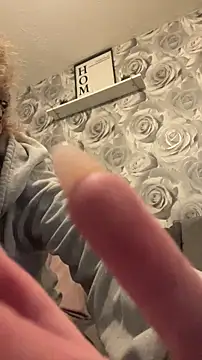 coupleajcc online show from November 9, 2025, 4:11 pm