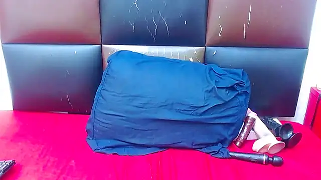 DarkEngelASS online show from February 1, 2026, 5:17 am