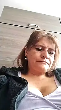 Snapshot of BiancaSteel chatting on May 6, 2026, 9:19 pm BiancaSteel online show from May 6, 2026, 9:19 pm