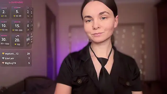 lanaloulou online show from September 22, 2025, 10:43 am