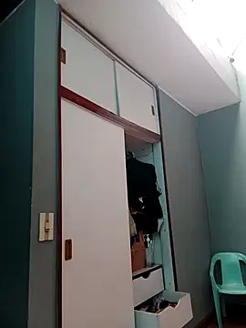 Ariana Rodriguez online show from March 6, 2026, 2:01 pm