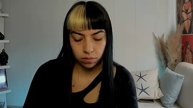 Saraa Desiree online show from September 10, 2025, 12:48 pm