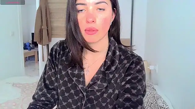 Snapshot of neferutt chatting on March 6, 2026, 2:56 pm neferutt online show from March 6, 2026, 2:56 pm