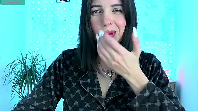 Snapshot of neferutt chatting on November 27, 2025, 6:52 pm neferutt online show from November 27, 2025, 6:52 pm