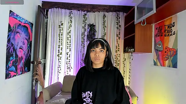 Snapshot of SarahLynn7 chatting on February 2, 2026, 10:20 pm SarahLynn7 online show from February 2, 2026, 10:20 pm