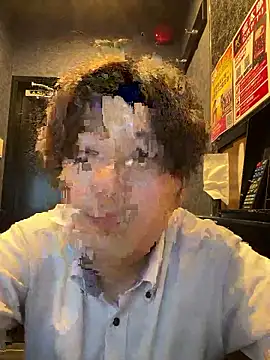 Snapshot of waka3232 chatting on May 22, 2026, 10:35 am waka3232 online show from May 22, 2026, 10:35 am