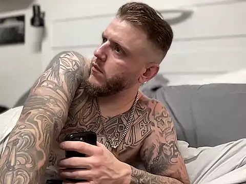 Thegreatwhitepipe online show from November 16, 2025, 3:00 am