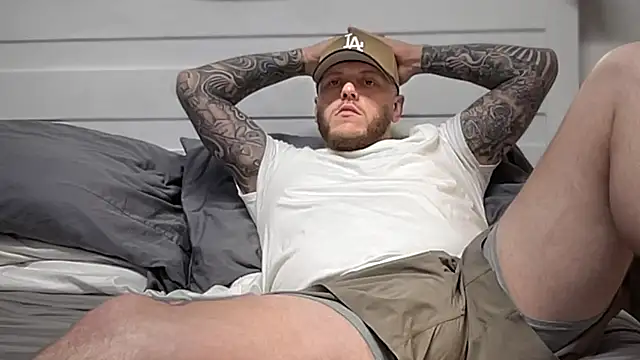 Thegreatwhitepipe online show from November 12, 2025, 3:21 am