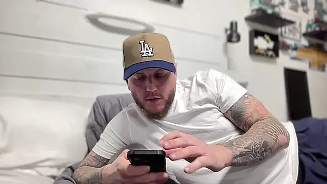 Thegreatwhitepipe online show from November 17, 2025, 10:41 am