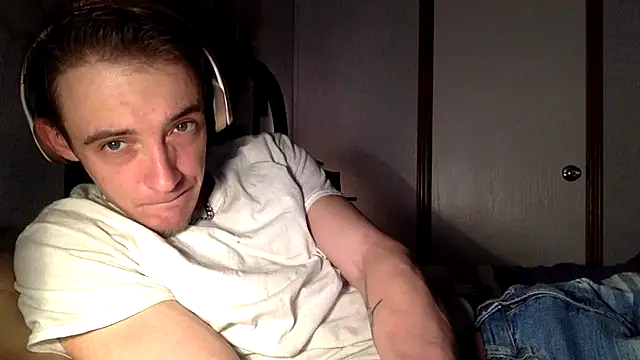 Ilovepussy1911 online show from February 8, 2026, 8:39 pm