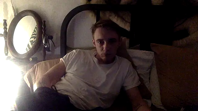 Snapshot of Ilovepussy1911 chatting on January 11, 2026, 3:35 am Ilovepussy1911 online show from January 11, 2026, 3:35 am