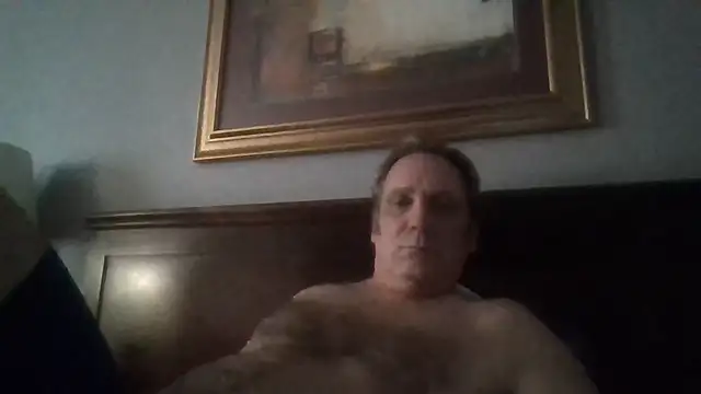 Snapshot of HunkofRock chatting on June 9, 2026, 4:52 pm HunkofRock online show from June 9, 2026, 4:52 pm