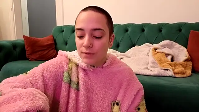 OllympeKaii online show from November 7, 2025, 3:55 am