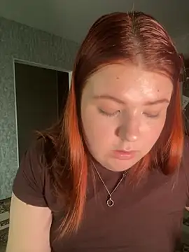 Snapshot of Dreamy_Desire chatting on October 17, 2025, 12:07 pm Dreamy Desire online show from October 17, 2025, 12:07 pm