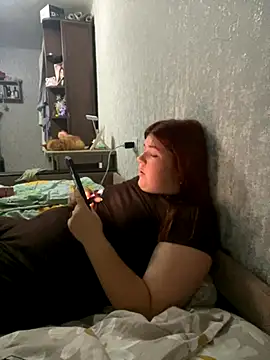 Snapshot of Dreamy_Desire chatting on October 15, 2025, 5:54 pm Dreamy Desire online show from October 15, 2025, 5:54 pm