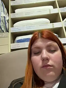 Snapshot of Dreamy_Desire chatting on March 16, 2025, 6:12 pm Dreamy Desire online show from March 16, 2025, 6:12 pm