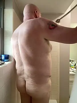 superbearboss online show from February 10, 2026, 2:27 pm