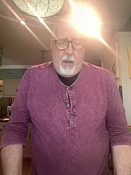 superbearboss online show from January 15, 2026, 7:06 pm