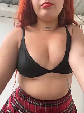 Snapshot of Karina_Leon chatting on January 31, 2026, 7:12 pm Karina Leon online show from January 31, 2026, 7:12 pm