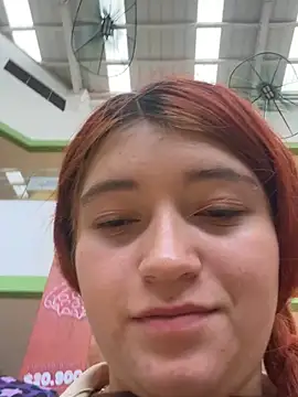 Snapshot of Karina_Leon chatting on February 17, 2026, 6:38 pm Karina Leon online show from February 17, 2026, 6:38 pm