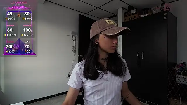 Snapshot of 22Amatista chatting on March 12, 2025, 10:28 pm 22Amatista online show from March 12, 2025, 10:28 pm