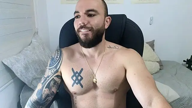 Isaac Carter online show from October 5, 2025, 11:12 am