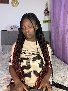 Snapshot of Kennya__ chatting on September 27, 2025, 4:07 am Kennya   online show from September 27, 2025, 4:07 am