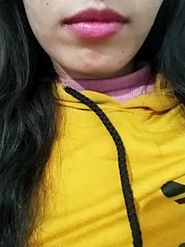 saraaxx1 online show from December 19, 2025, 12:25 am