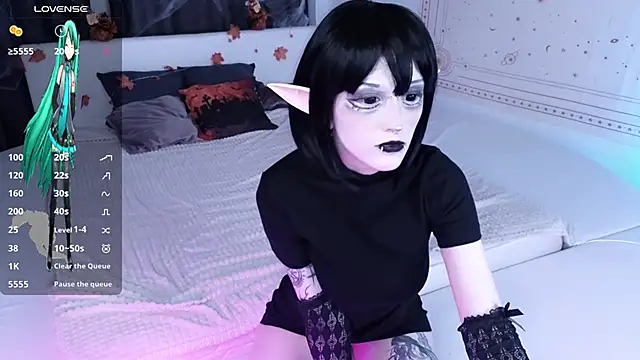 Setsunai  online show from November 3, 2025, 10:02 pm