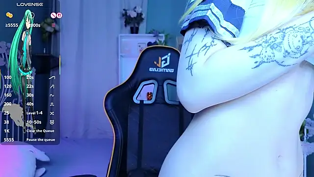 Setsunai  online show from November 18, 2025, 9:51 pm