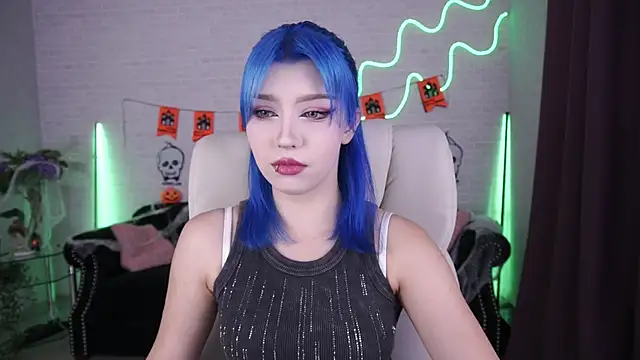 SelenaIris online show from October 28, 2025, 9:03 pm