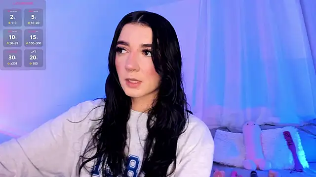 Snapshot of Hi_Soyfer chatting on December 22, 2025, 11:49 pm Hi Soyfer online show from December 22, 2025, 11:49 pm