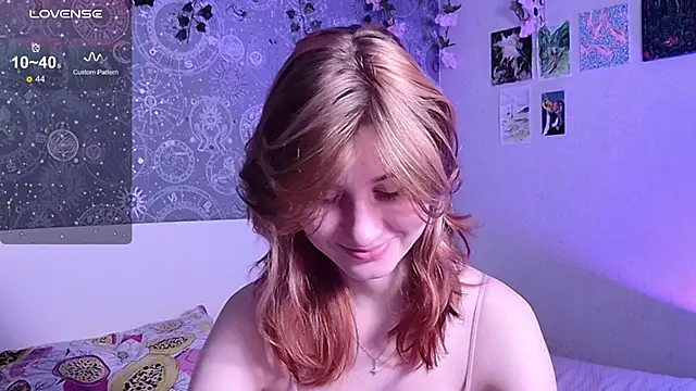 Cute Cate404 online show from November 19, 2025, 3:28 am