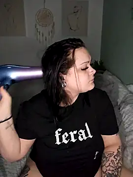 Saucy-Serenity online show from March 26, 2026, 9:24 pm