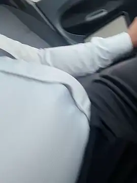 dam-her-boy online show from October 15, 2025, 2:21 am