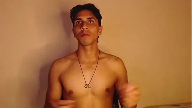 Monkey uchiha777 online show from September 26, 2025, 11:44 pm