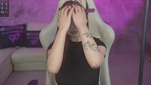 Snapshot of Billie054 chatting on February 28, 2026, 7:41 am Billie054 online show from February 28, 2026, 7:41 am