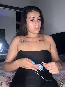 jheicylli online show from October 16, 2025, 10:18 pm